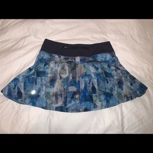 Blue/grey flat front lululemon skirt